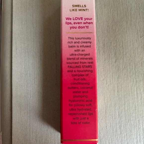 Too Faced Red Lip Gloss High-Shine Balm - Picture 3 of 4